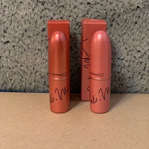 MAC Nicki Minaj Nude Lipsticks (set of 2) - Picture 3 of 6
